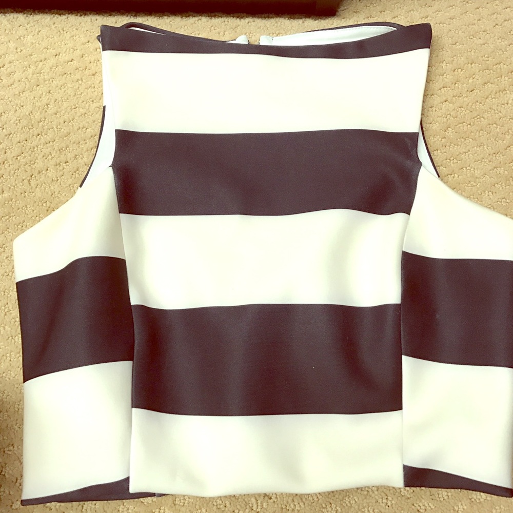 Black and White Crop Top