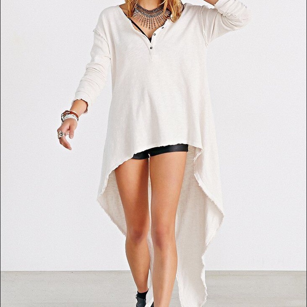 Truly Madly Deeply Extreme High/Low Henley Top