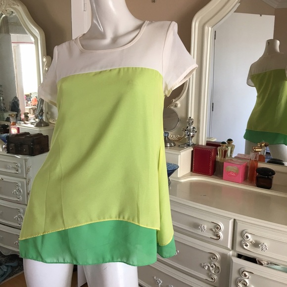 Light green with yellow on top blouse - Picture 3 of 4