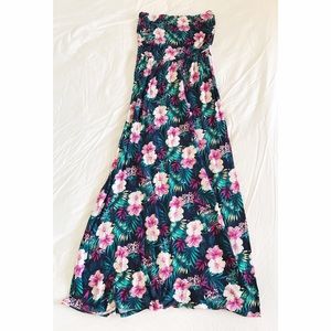 Forever 21 Dresses - Strapless Hawaiian Print Dress ๐บ Forever 21 Dresses - Strapless Hawaiian Print Dress ๐บ
