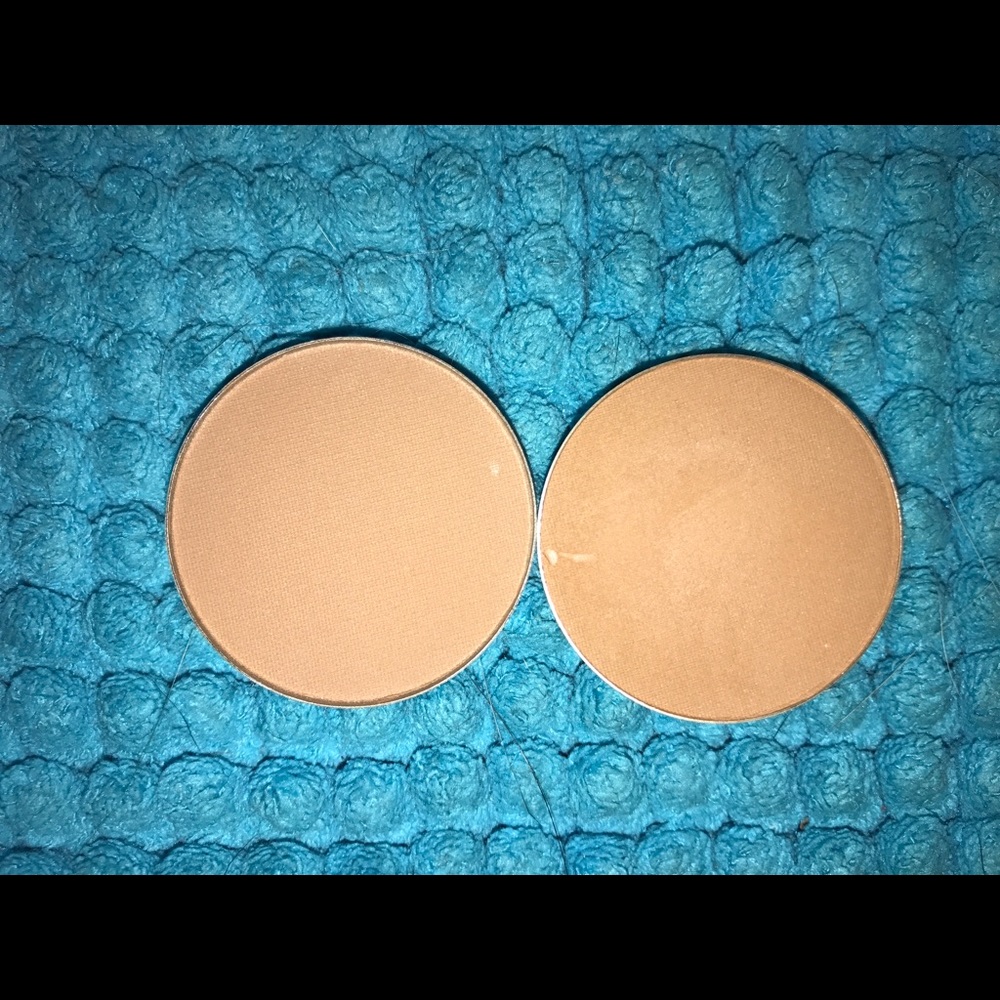 Anastasia Beverly Hills pans