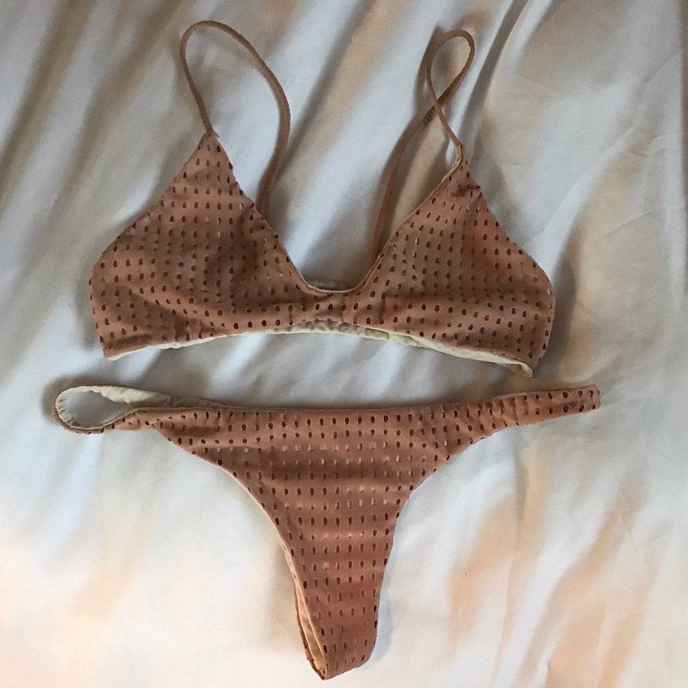 Acacia Topless Set