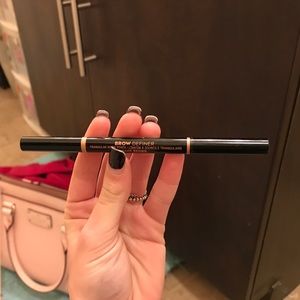 Anastasia Beverly Hills Brow Definer