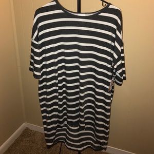 NWT Lularoe Irma - sz S gray / white stripes!