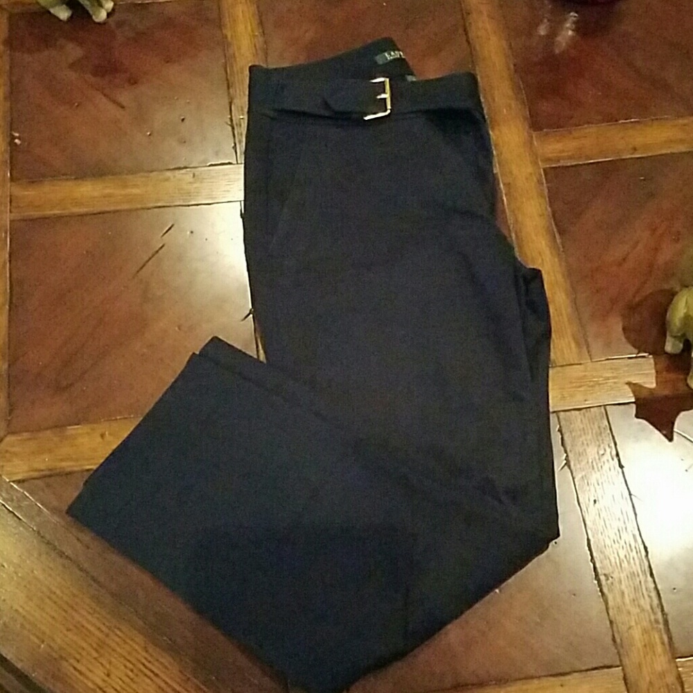 *SOLD*  Ralph Lauren navy Capri pants size 4
