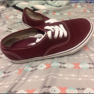 Vans Style Canvas Sneakers