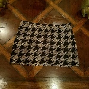 **SOLD**  Argyle mini skirt size m
