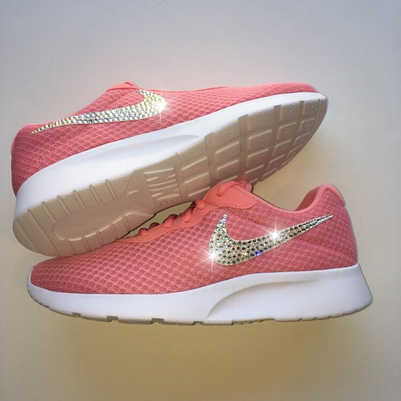 Bling Nike Tanjun Shoes with Swarovski Crystals - Picture 4 of 4