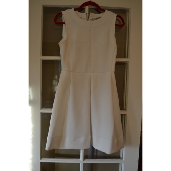 WHITE DRESS! WORN ONCE! - Picture 5 of 7