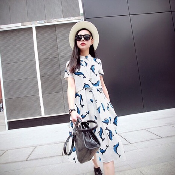 🆕 🐬 Dolphin Short Sleeves Pleated Dress - Picture 3 of 8