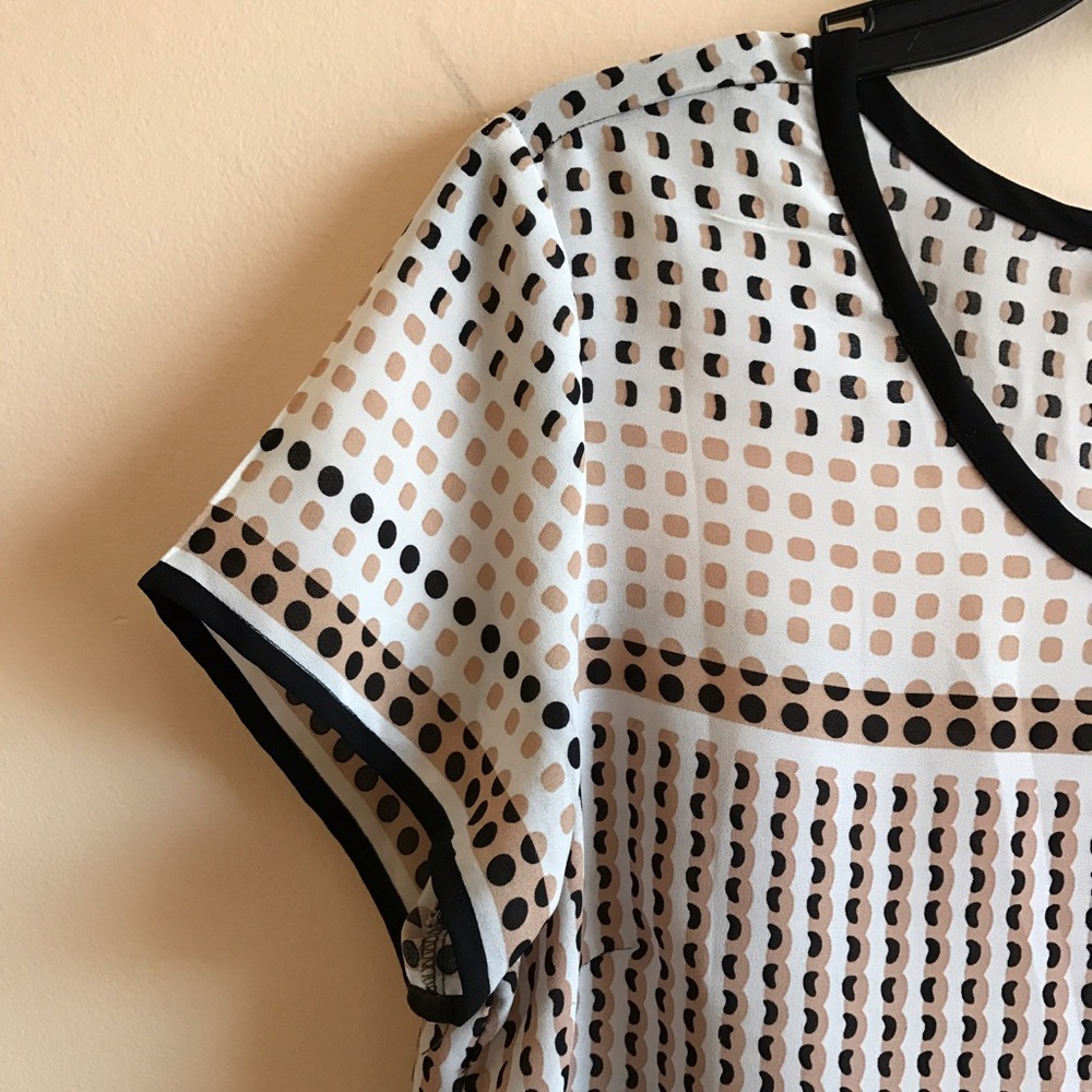 Neutral Colored Blouse - Picture 3 of 5
