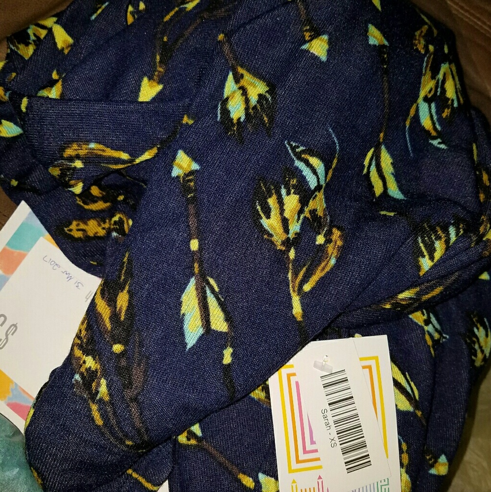 RARE LULAROE unicorn arrows sarah htf navy xs