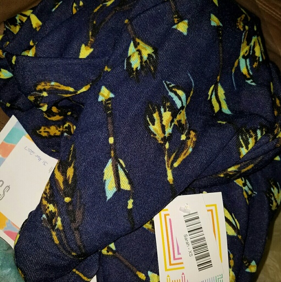 RARE LULAROE unicorn arrows sarah htf navy xs - Picture 1 of 3