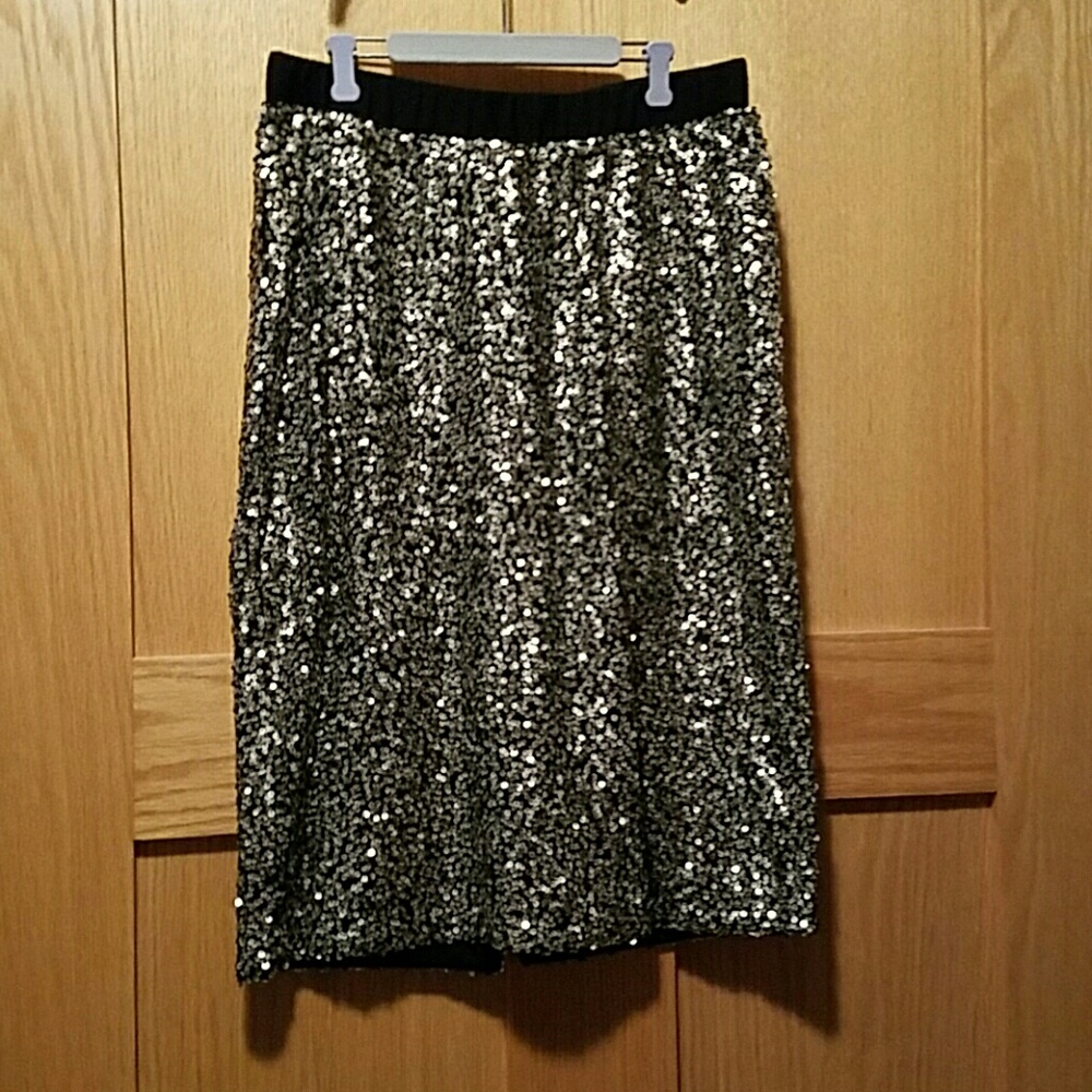 Maurices sequin skirt (NWOT)