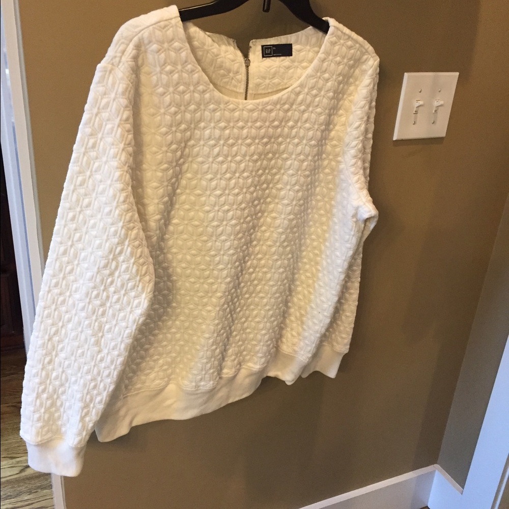 Gap cream Sweatshirt never worn! Xl