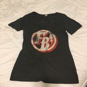 V-Neck Frankie Ballard Tee