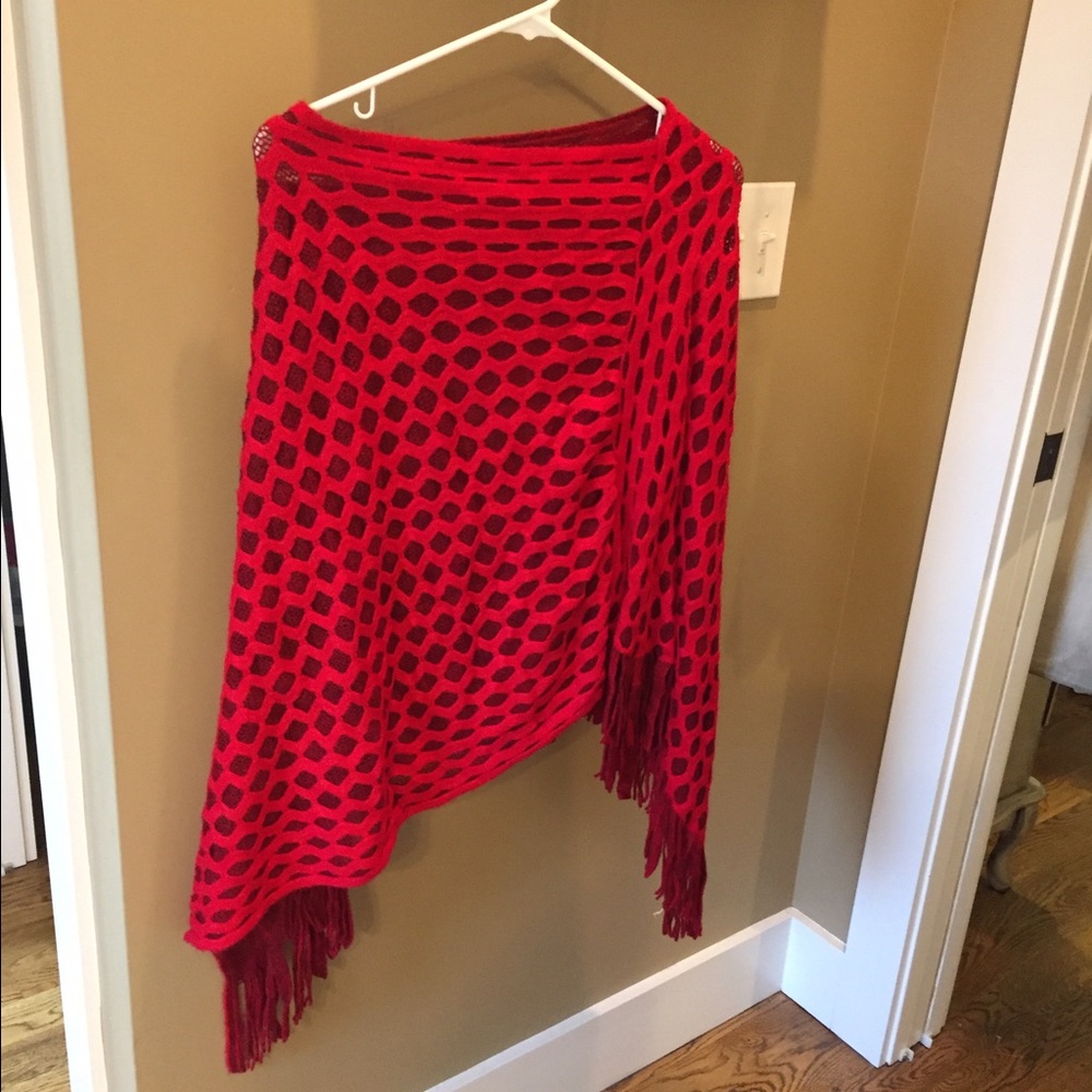 Red Honeycomb Boutique Top/shawl