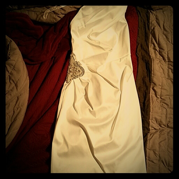 Wedding or cocktail dress - Picture 2 of 3