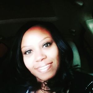 Meet your Posher, Monique