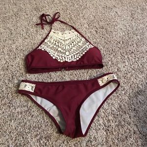 Cupshe Blooming Above Lace Halter bikini set