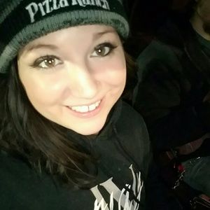 Meet your Posher, Melissa