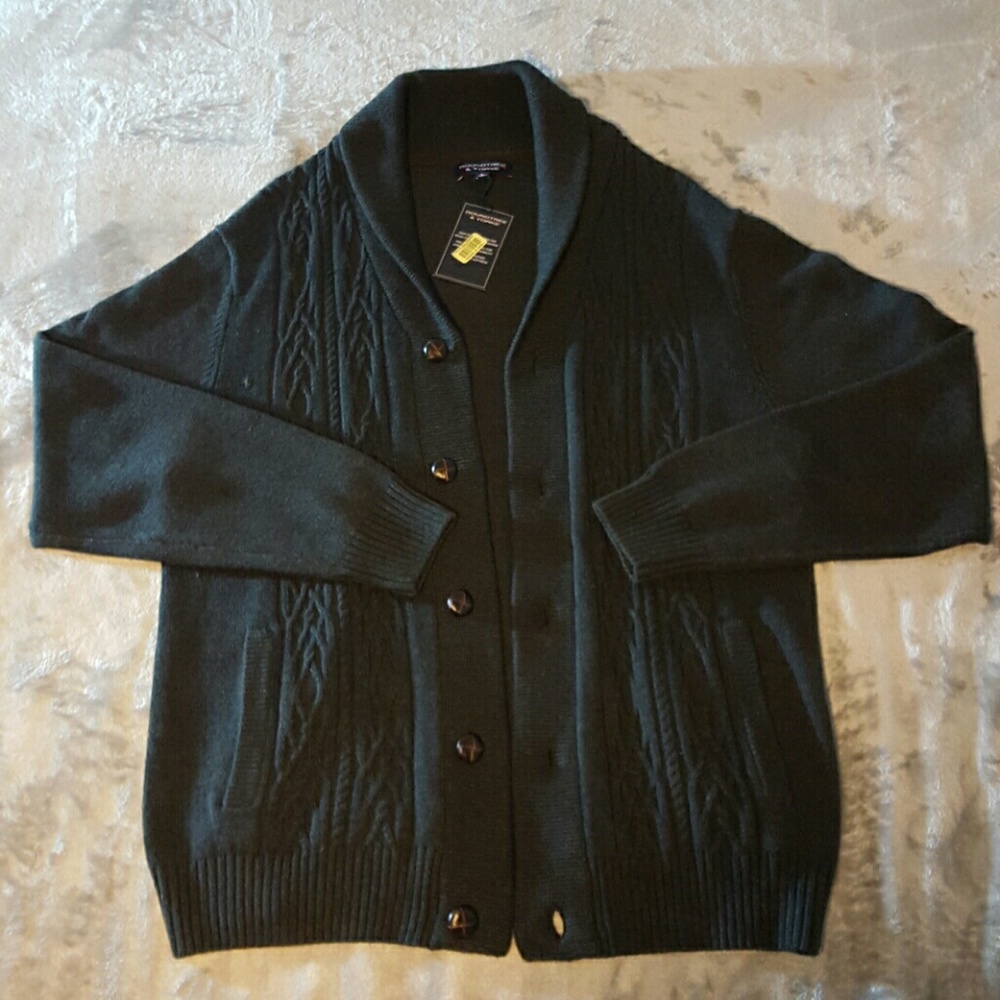 Roundtree & Yorke cardigan