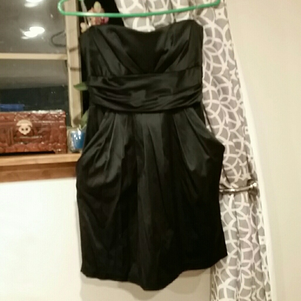 Xxi black satin party dress with pockets
