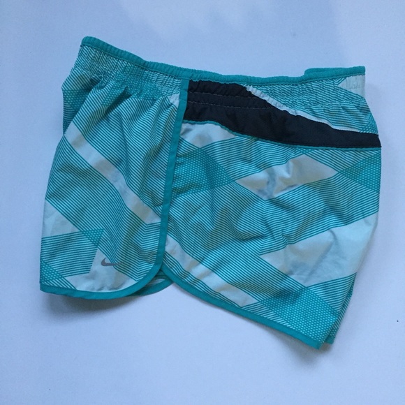 Nike running shorts Dri Fit - Picture 1 of 4