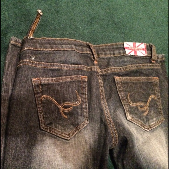 Super cute distressed jeans with sparkle fabric - Picture 4 of 4