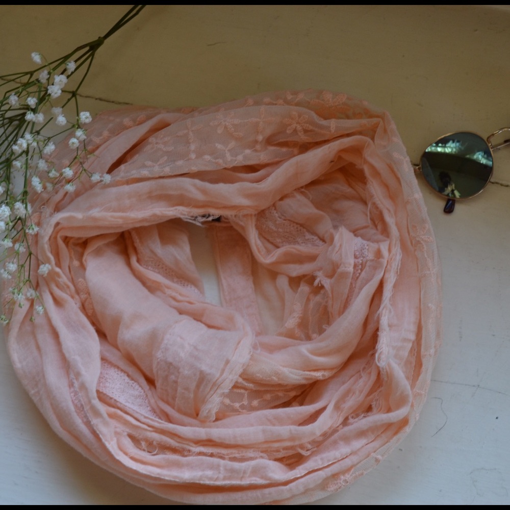 CORAL INFINITY SCARF WITH LACE!