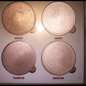 Anastasia Beberly hills sun dipped glow kit