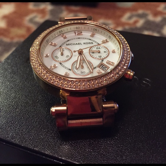 Michael Kors Parker Rose Gold-Tone Watch - Picture 2 of 5