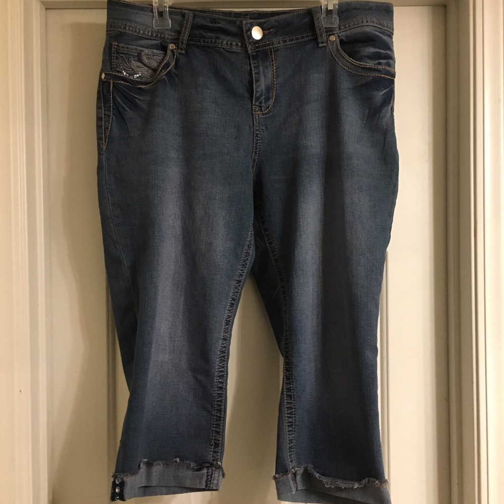 Sz 16 crop jeans