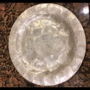 Capiz shell chargers, set of 4