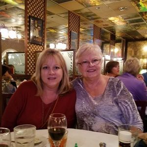 Meet your Posher, Cindy