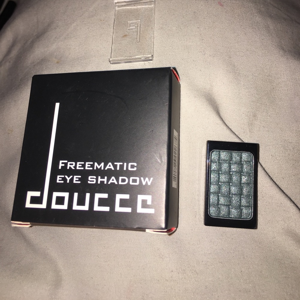 Doucce eyeshadow