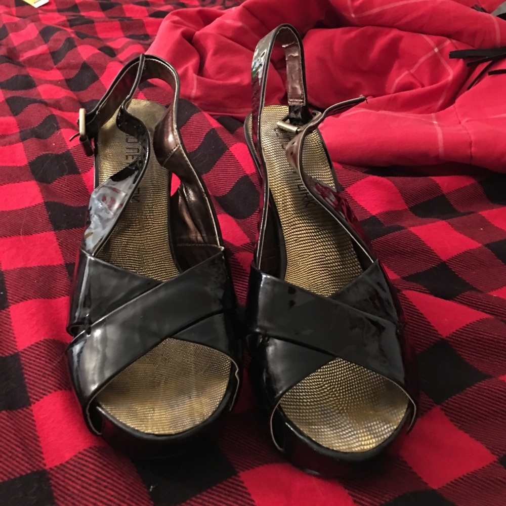 Juno New York Black Strappy Heels
