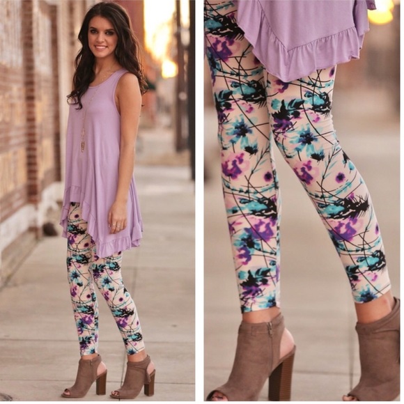 Infinity Raine Pants - 🌸SOLD OUT🌸Spring Lilac leggings.