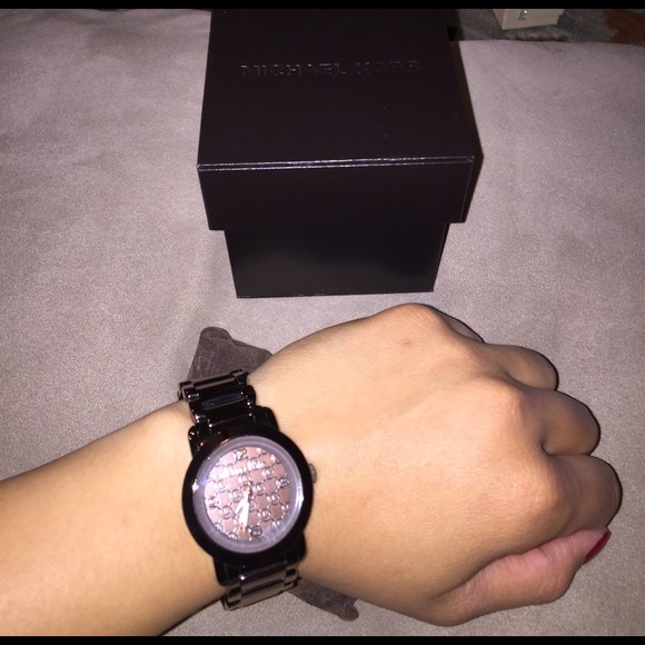 Michael Kors Bronze Watch MK 3177 - Picture 3 of 3