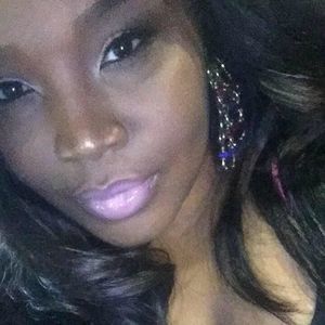 Meet your Posher, Aquila