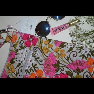 NWT VERA BRADLEY CROSS BODY!!