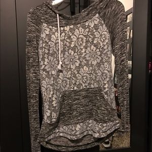 Long sleeve light sweater