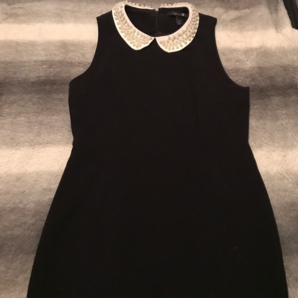 Pearl Neckline Sleeves Dress
