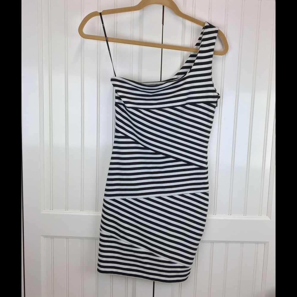 Forever 21 One Shoulder Strap Dress | Black White