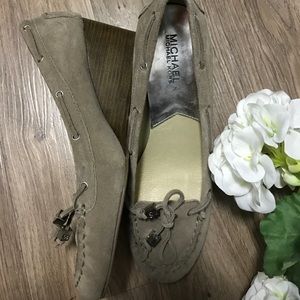 Cute wedge Michael Kors moccasins size 7