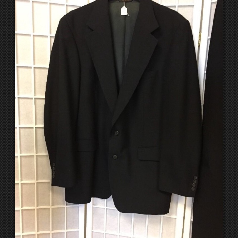 Jules NY men's suit black with blue line size 42