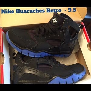 Slightly wore Nike Air Huaraches