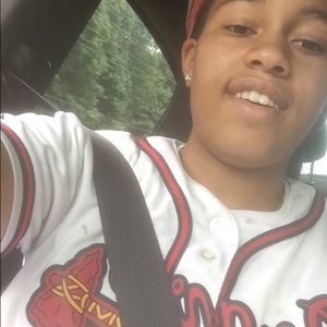 Meet your Posher, Shakeia