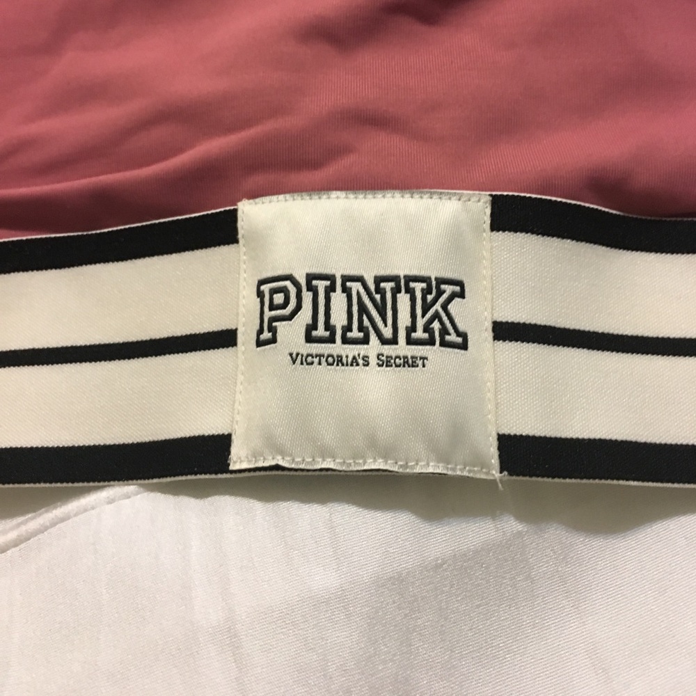 💥Brand new VS PINK Ultimate unlined sports bra - Picture 2 of 4