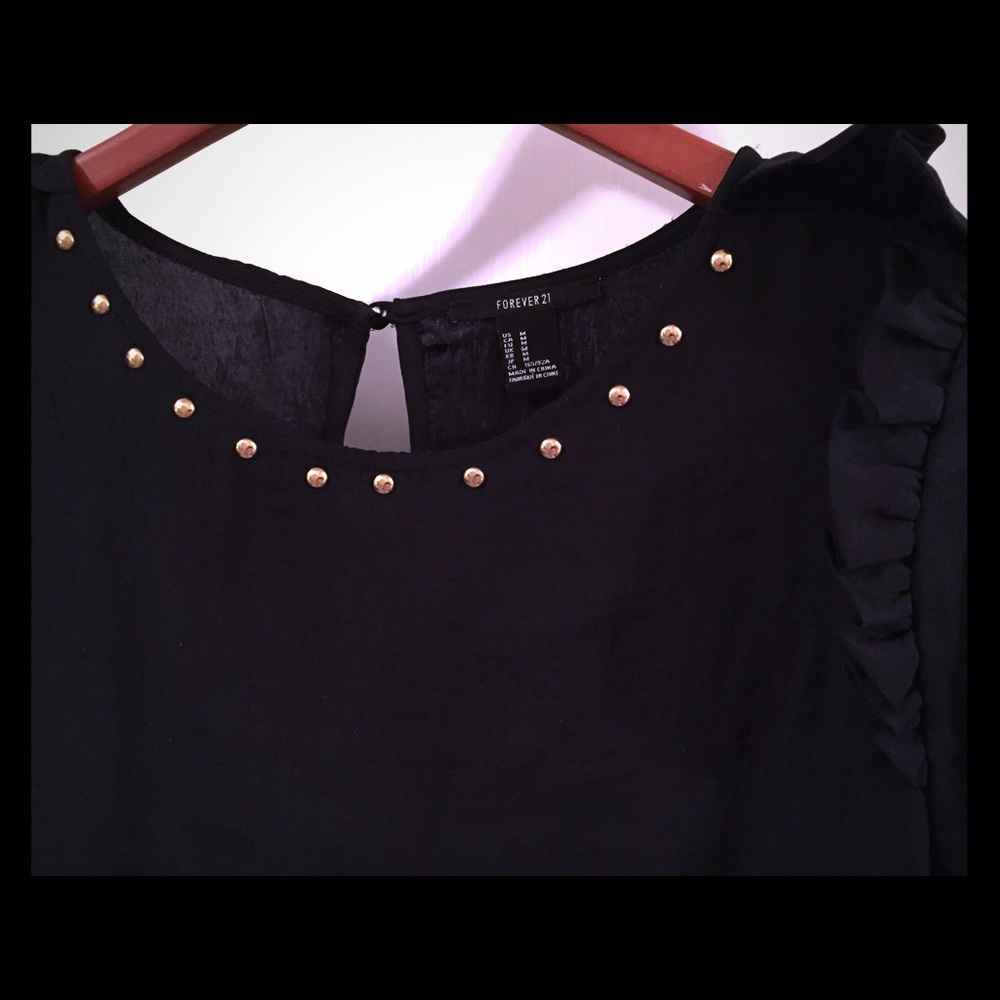 Forever 21 black ruffled top